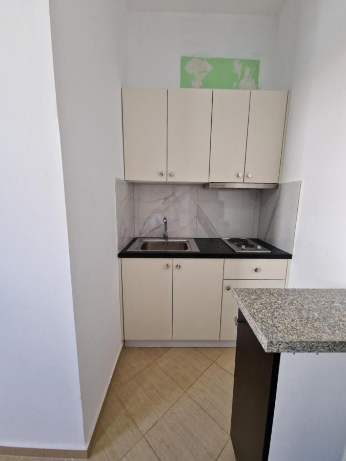 Ergys Apartments クサミル エクステリア 写真